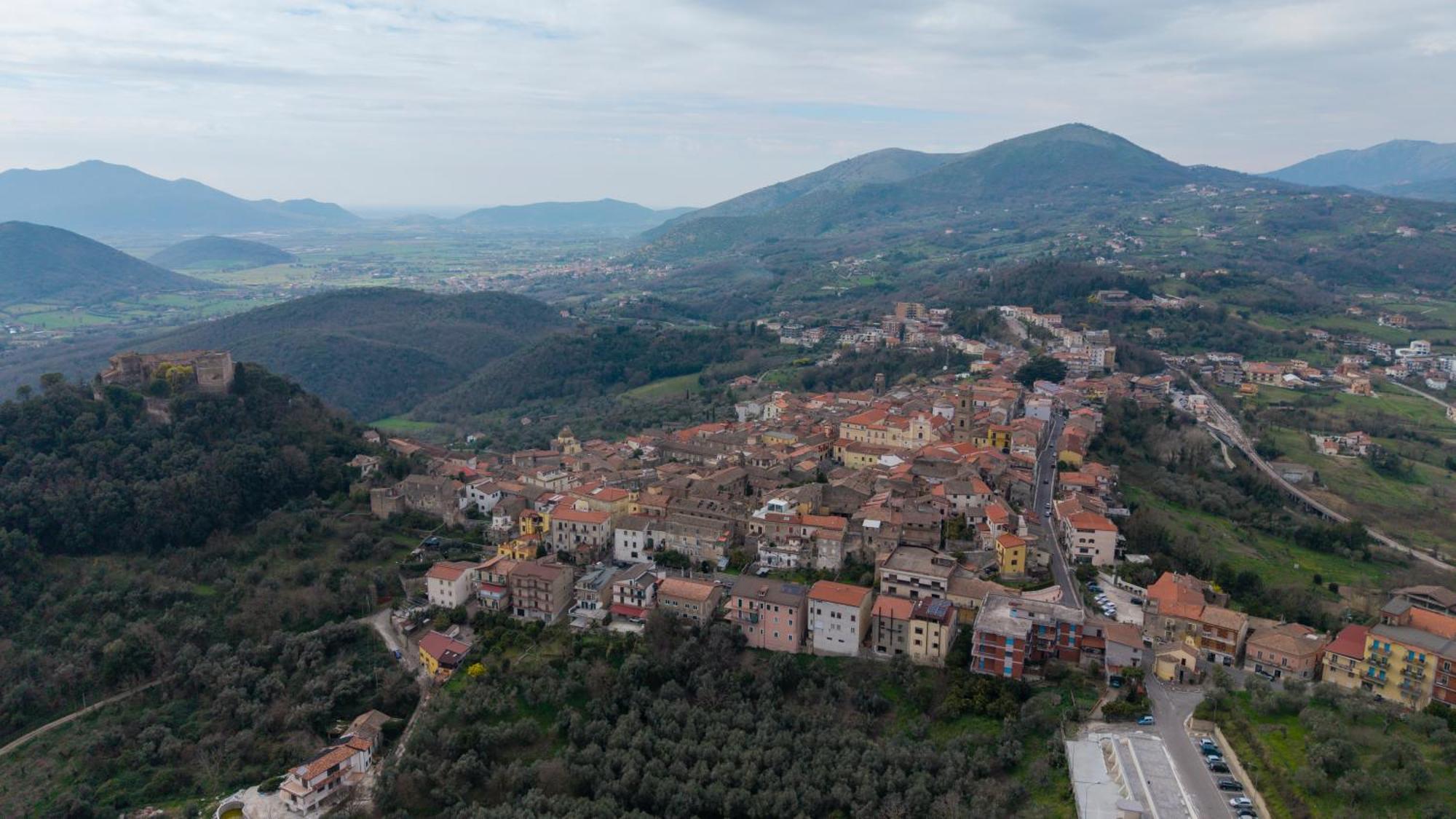 Sotto La Torre Apartment Caiazzo Екстериор снимка